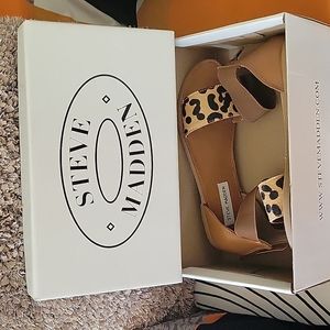 Steve Madden sandal